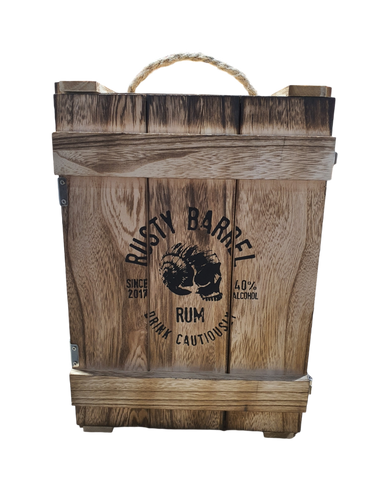 Rusty Barrel Gold Rum 700ml Gift Crate