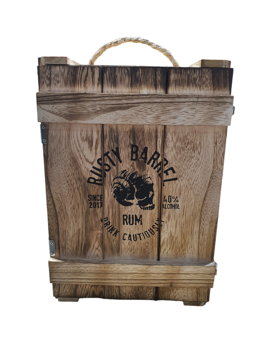 Rusty Barrel Gold Rum 700ml Gift Crate